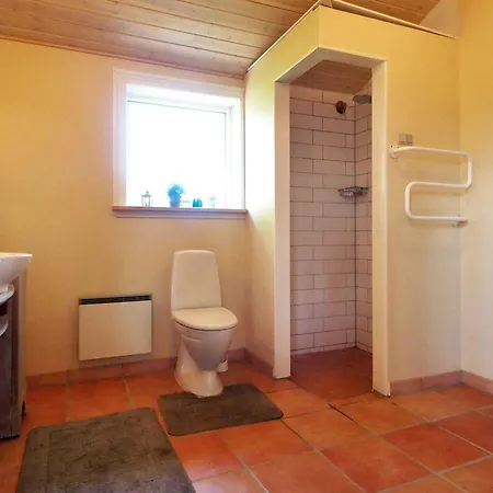 Vakantiehuis Salme - 100m From The Sea By Interhome