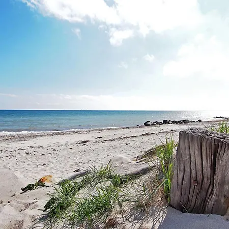 Salme - 100m From The Sea By Interhome Vakantiehuis